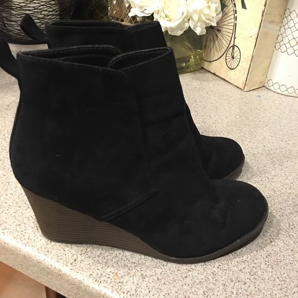 🔥Black merona wedges winter perfect so comfy!🔥 - Picture 2 of 6